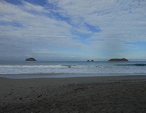 manuel-anotnio-beach-ocean