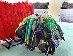 catamaran-snorkeling-gear